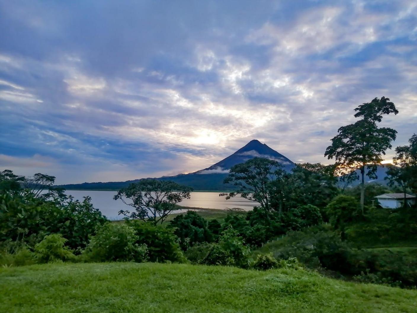 Arenal Hostel La Catarata Ла Фортуна Экстерьер фото